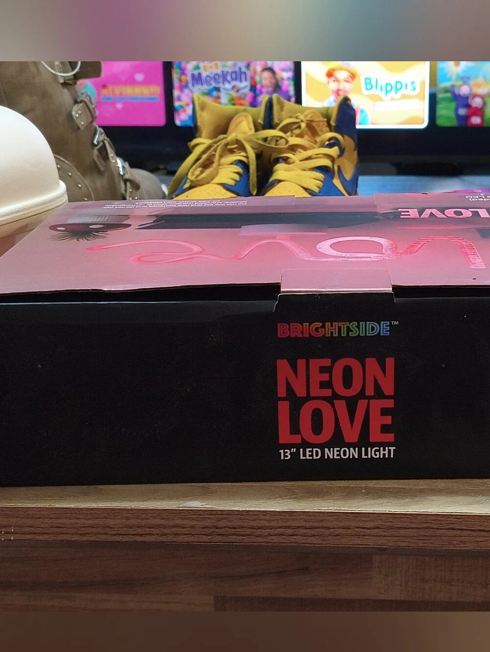 Neon Love LED Sign - Pink LED Accent Light